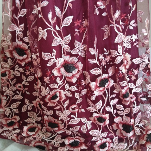 Off the shoulder two piece dress - Picture 5 of 8